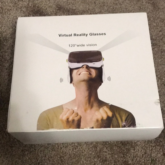 Virtual reality headset - Picture 1 of 4